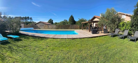 House with heated pool near the ocean
