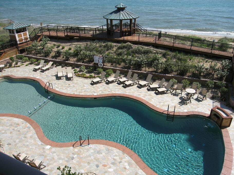 Croatan Surf Club - Oceanfront Community Pool