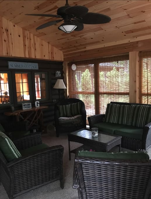 Lake Porch: 1 of 2 16x16 Screened Porches