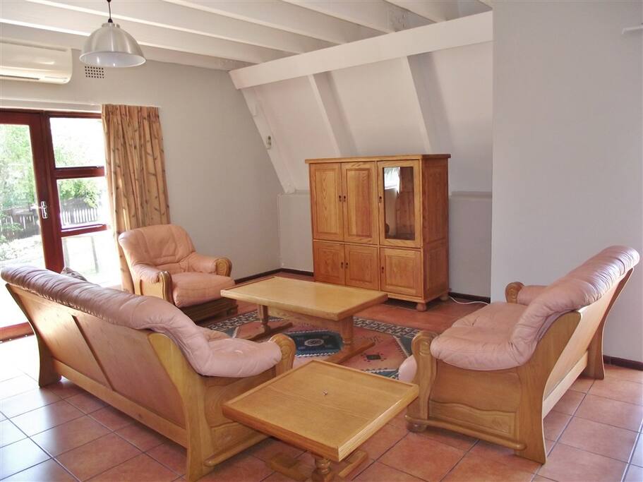 Seating for Six, Paid channel TV