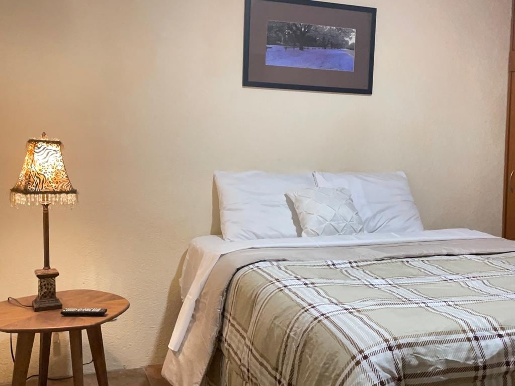 Anuncio de Airbnb popular: Comfortable house, entire accommodation en Zapopan