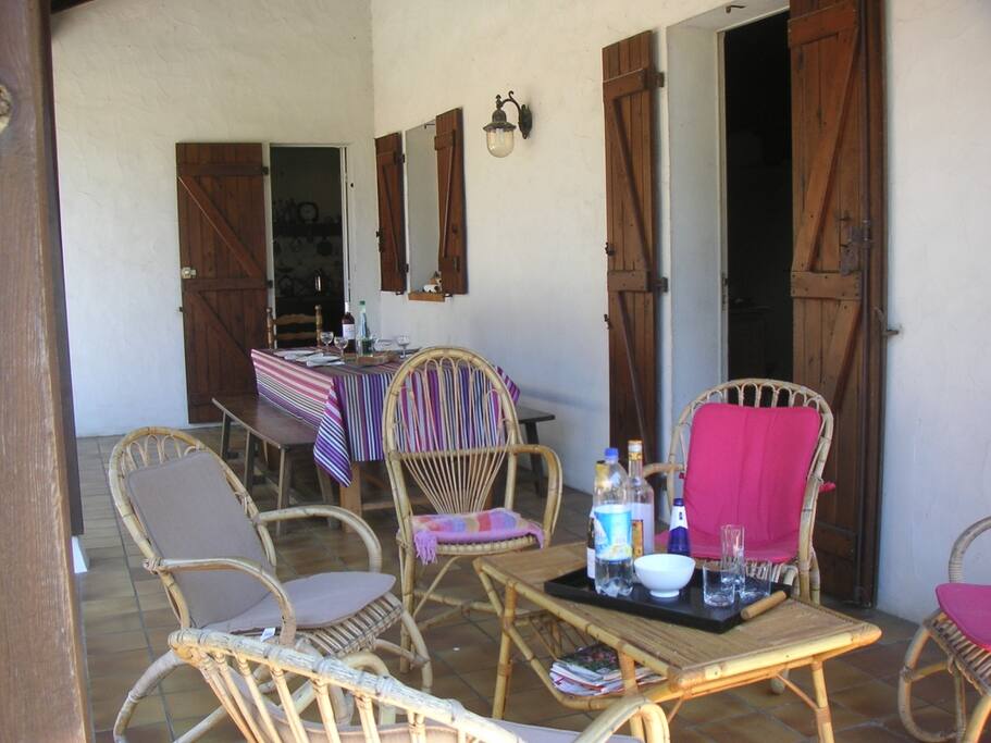 La terrasse à l'ouest