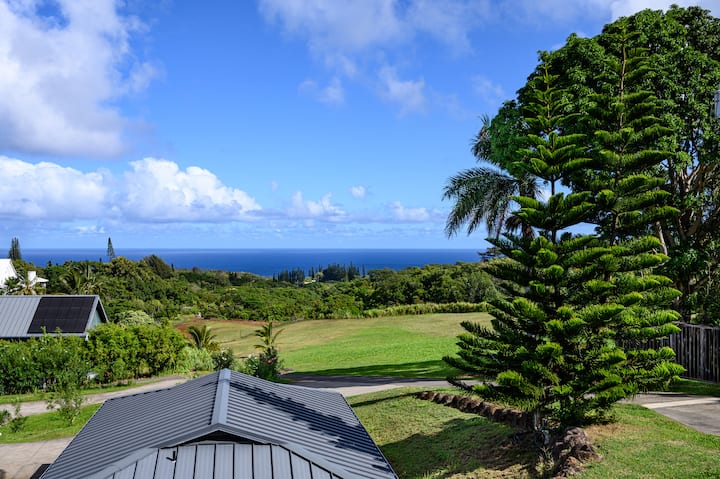 Charming Hoku Pauwela Breathtaking ocean views!
