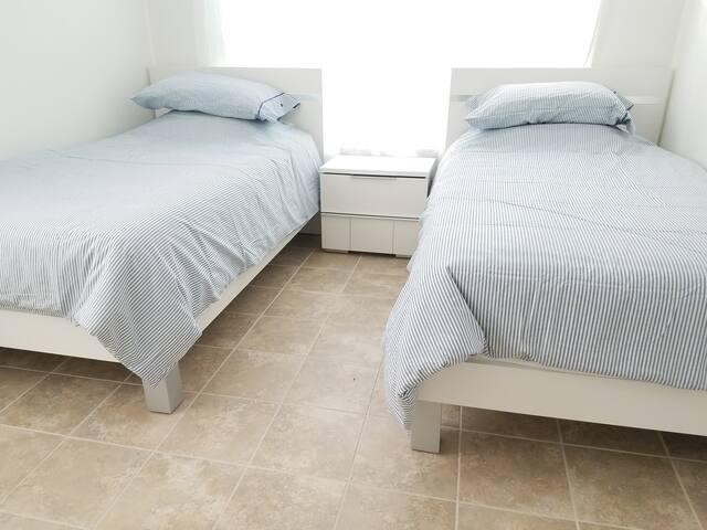 Brand new beach front house near JFK (2) gallery image 5