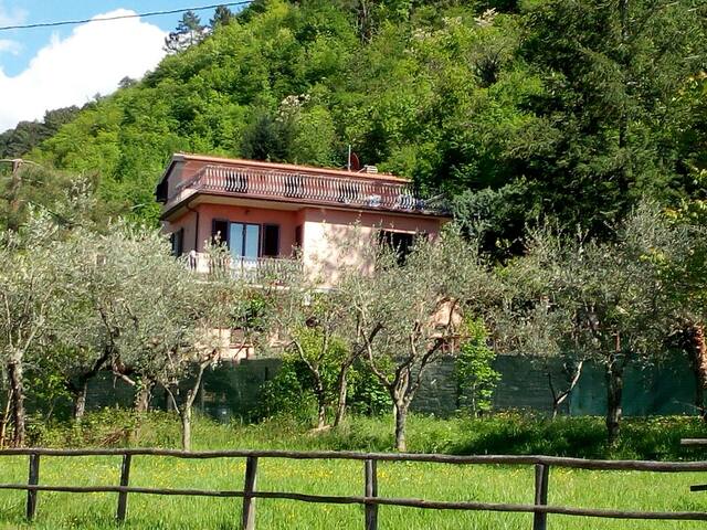 The house of the Grillo, on the Tuscan hill