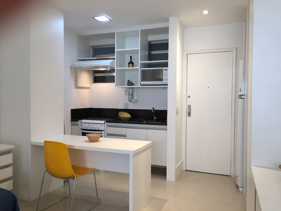 Cozinha equipada.