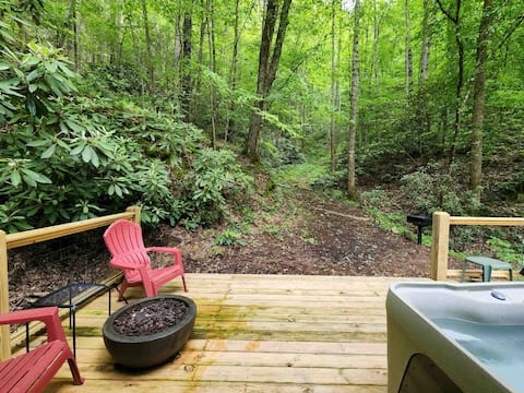 Secluded Cottage in Townsend