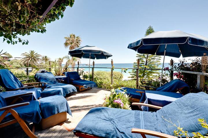 On Clifton Beach, Bungalow, Jacuzzi, WIFI, BBQ gallery image 2