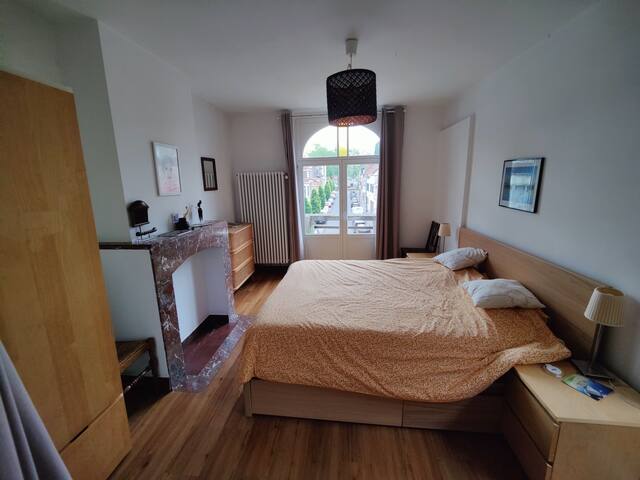 Character Town house next to Sonian Forest & Metro gallery image 5