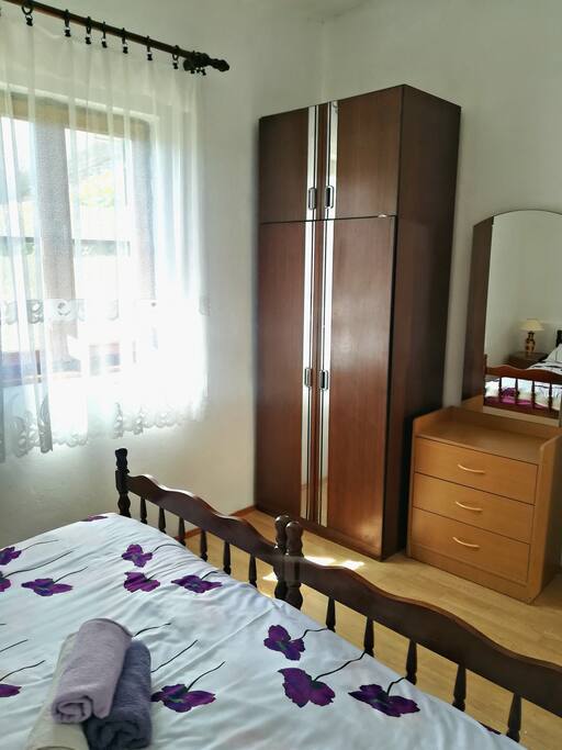 bedroom1