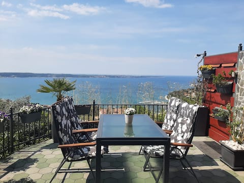 Sea view apartment LILI