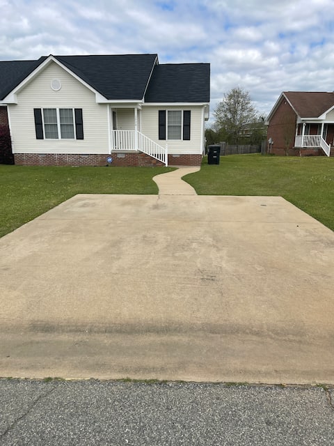 Beautiful Private 3 Bedroom Home