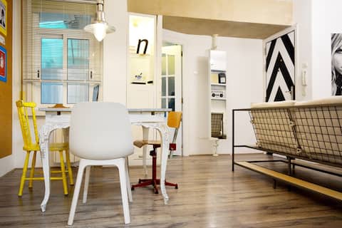 House of Art. Ecléctico e industrial Netflix Wifi