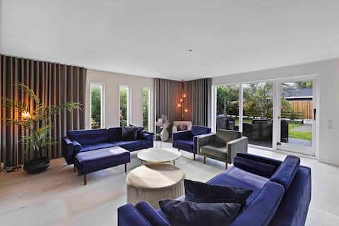 Beautiful House near the Beach.