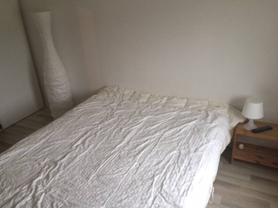 Chambre principale lit de 160