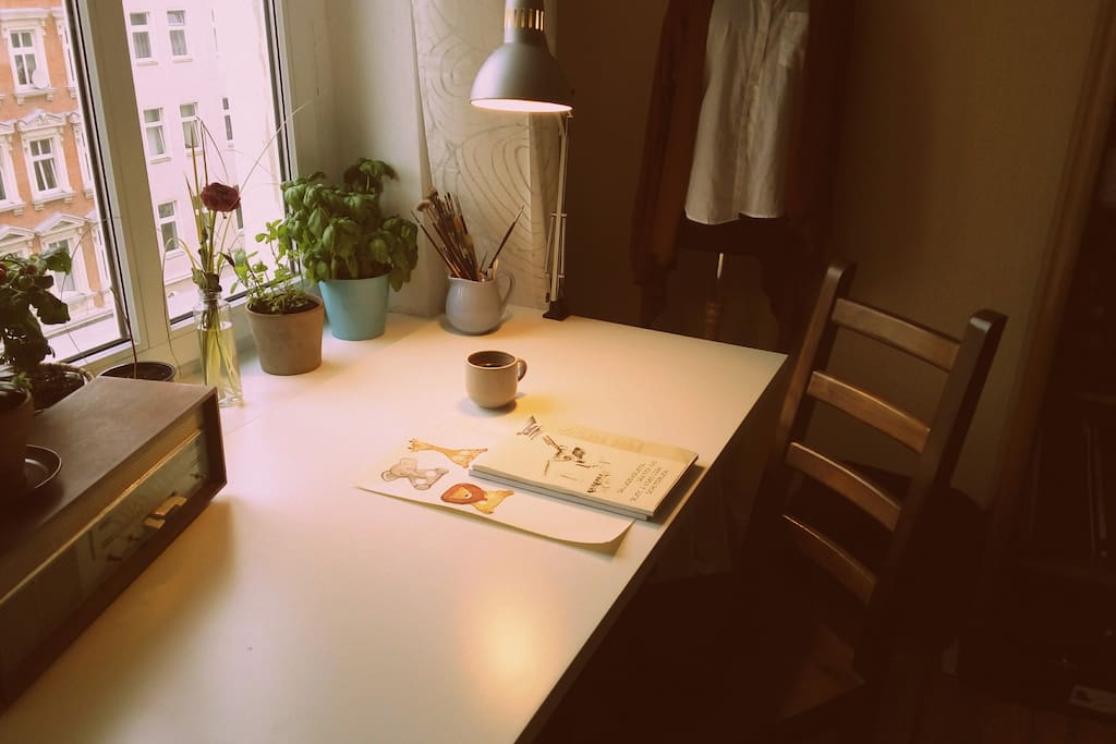 And working space for writing, painting or just listening to some radio