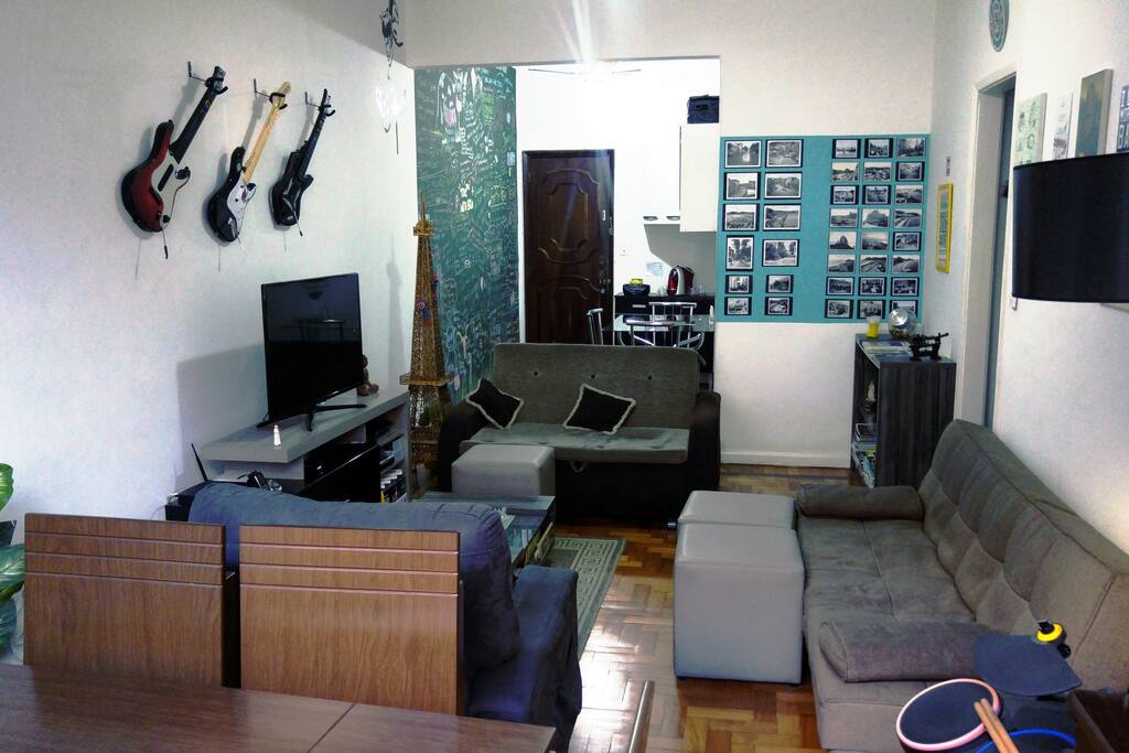 Olha só o que temos do outro lado da sala.