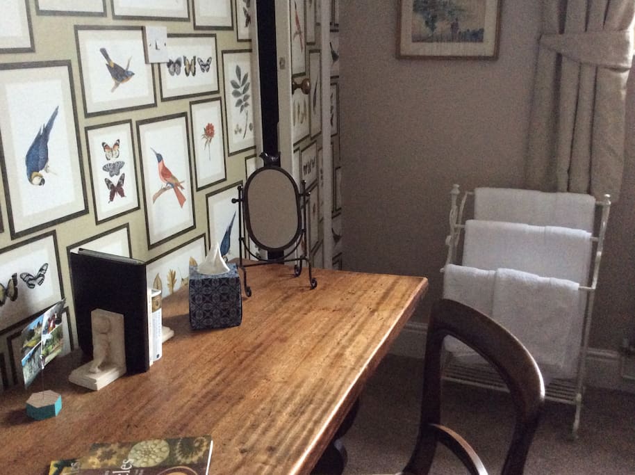 Guest room