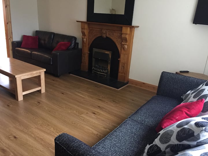 Townhouse 2 Beautiful Holiday Home - Carlingford