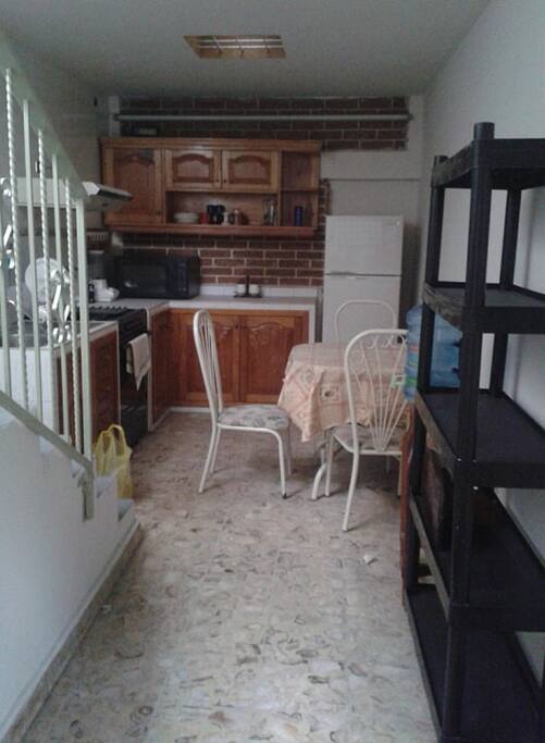 Cocina/comedor de uso compartido