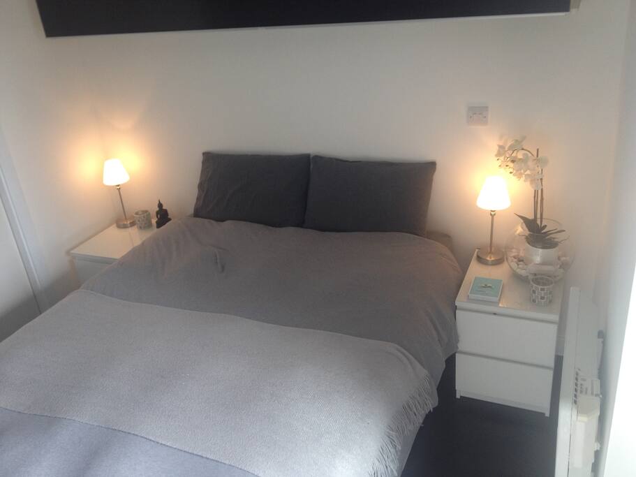 Bed room with direct balcony access