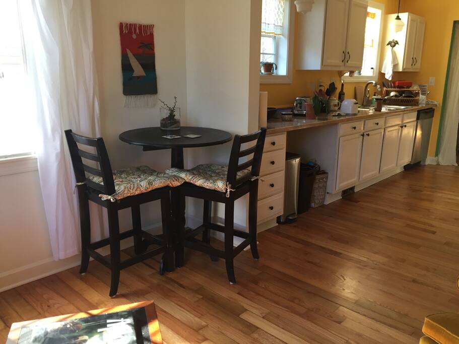 A breakfast nook especially for you, right beside the kitchen.