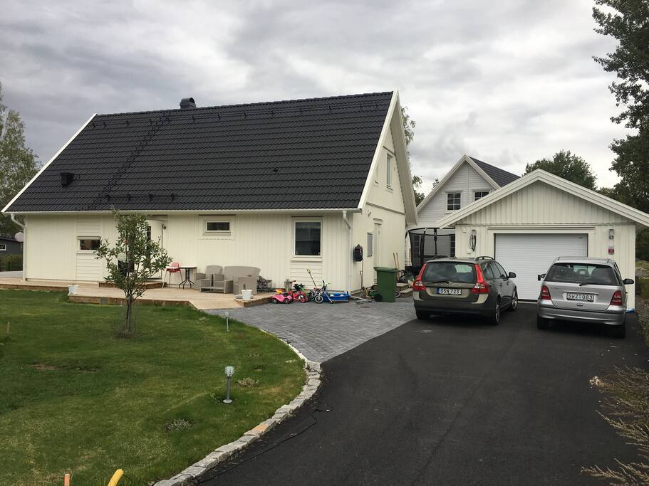 House and own parking