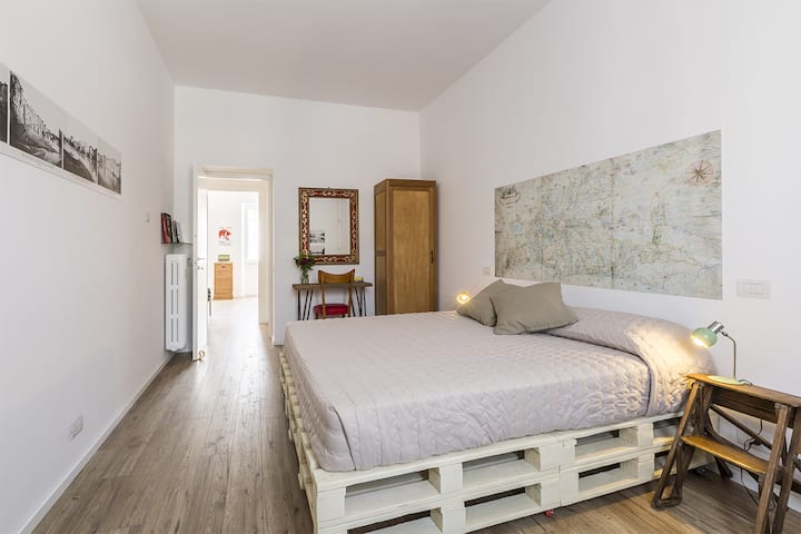 Bedroom with wardrobe and desk