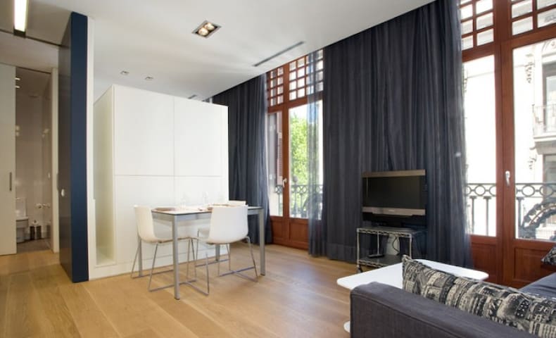 On The Ramblas 4 Studio Apartment