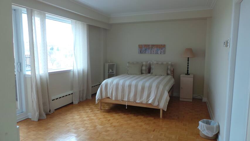 (Spacious Penthouse with 1 parking spot) gallery image 5