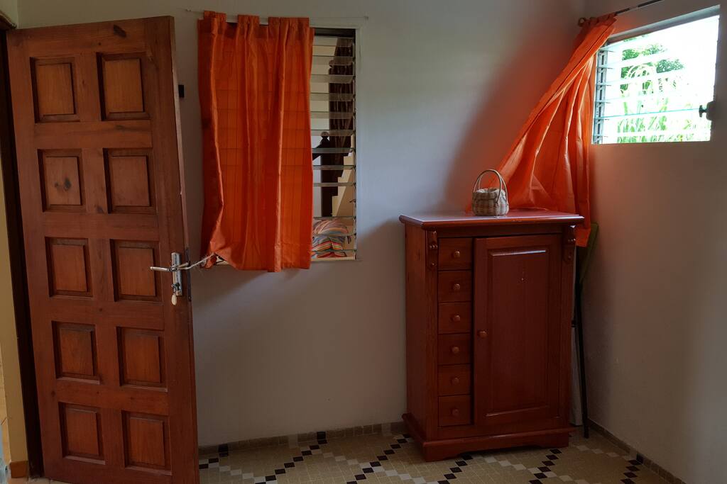 Chambre 1 très ventilée
