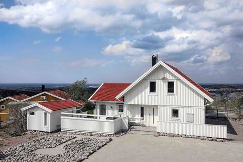 Modern house with magical sea view  in Hunnebostrand