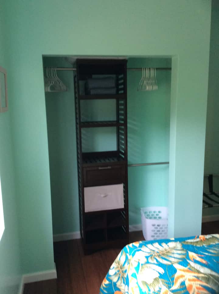 חדר שינה מס '2 ארון 