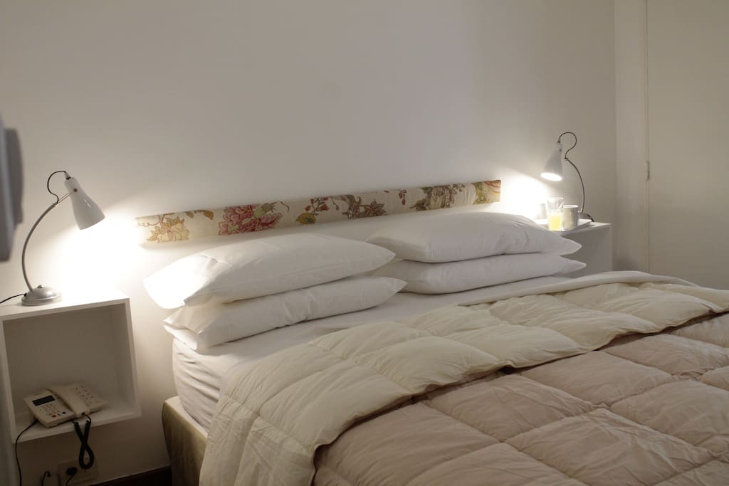 Confortable cama con sommier