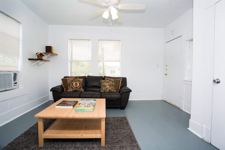 Ponovno kauč na razvlačenje...