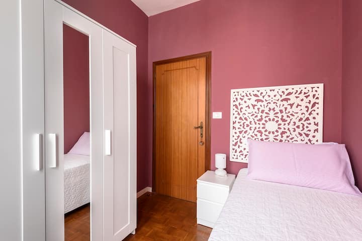 ห้องเดี่ยวพร้อมตู้เสื้อผ้า