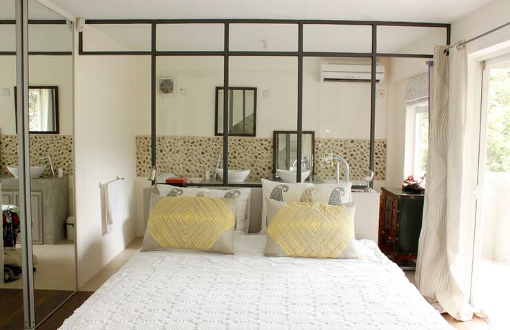 Village house in Hong Kong on Lantau Island gallery image 3