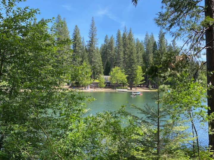 The Pine & PaddleCabin By The Lake Cabins for Rent in Arnold