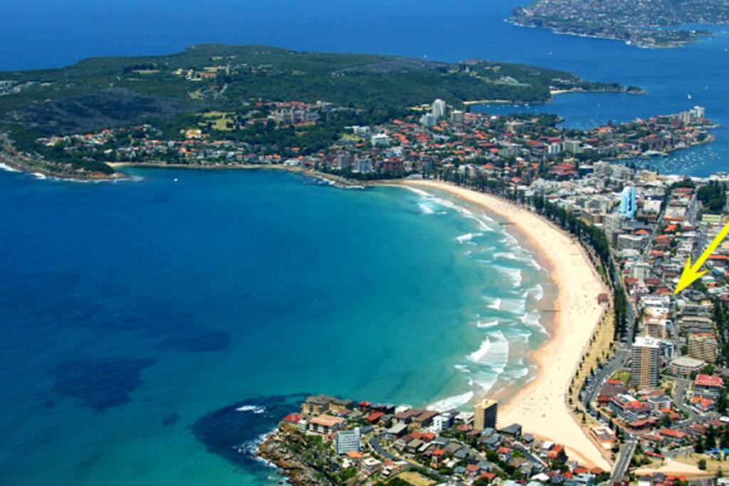 Modern beach house located 50m from Manly main beach