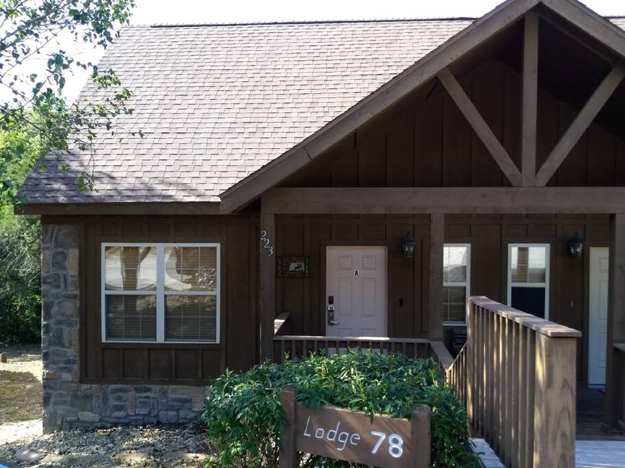 Lodge 78, unit A