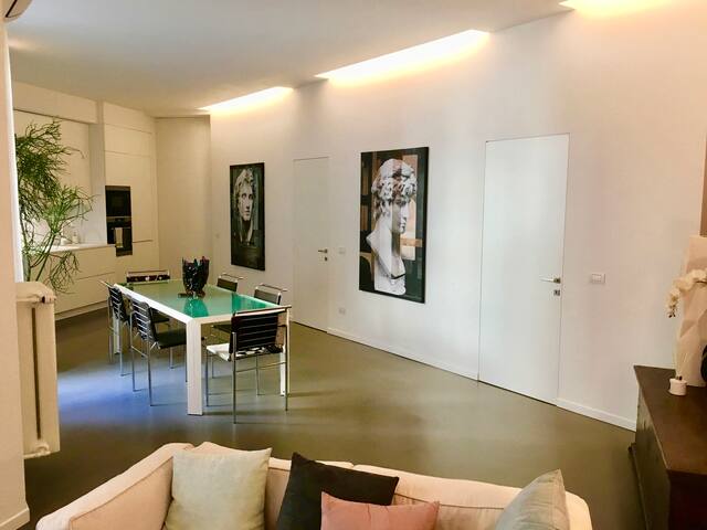 CORTE DEI FLORIO ALLA SCALA Luxury apartment gallery image 3