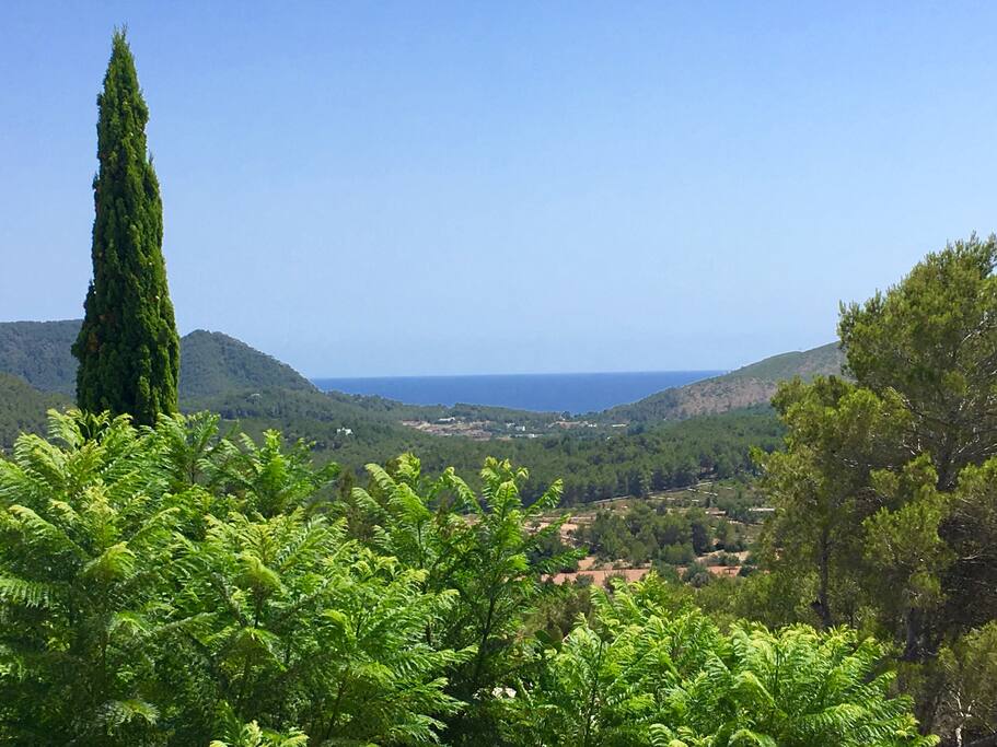 Sea View to the left