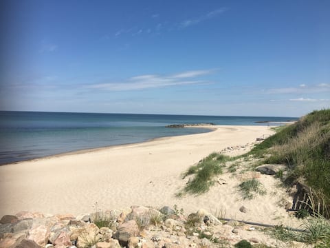 Nice summer house close to sandy beach