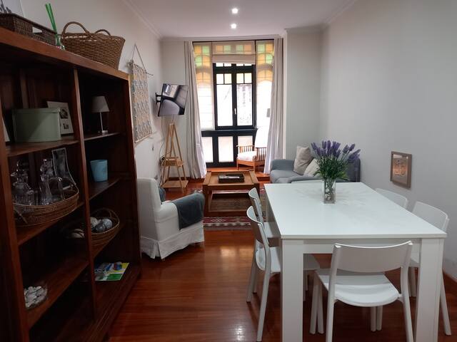 Apartamento precioso. Playa, bar, tienda, tren