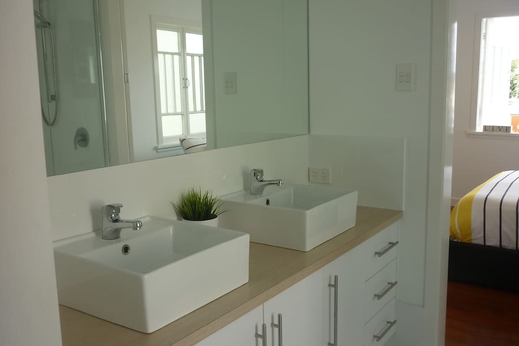Ensuite with shower, toilet and robe.