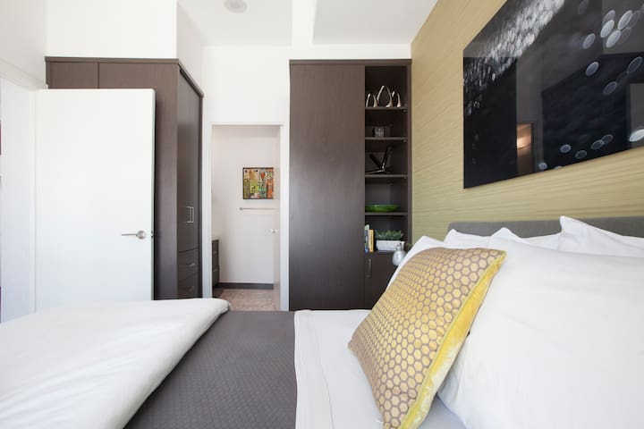 Unwind on the Private Terrace of a Downtown Oasis gallery image 5