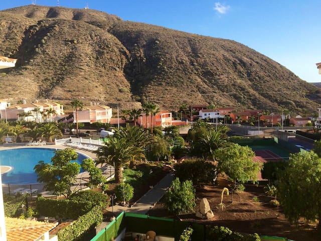 Private En-suite Los Cristianos Pool & Tennis