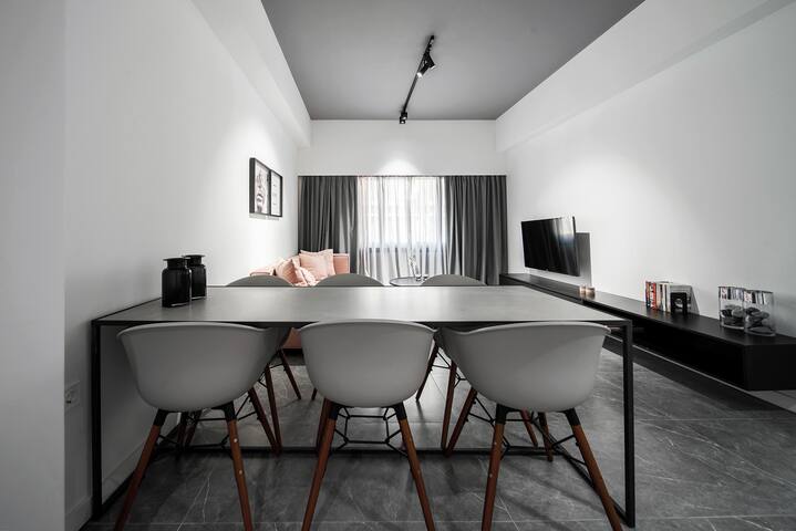 Heritage 303/Luxury Two Bedroom gallery image 4