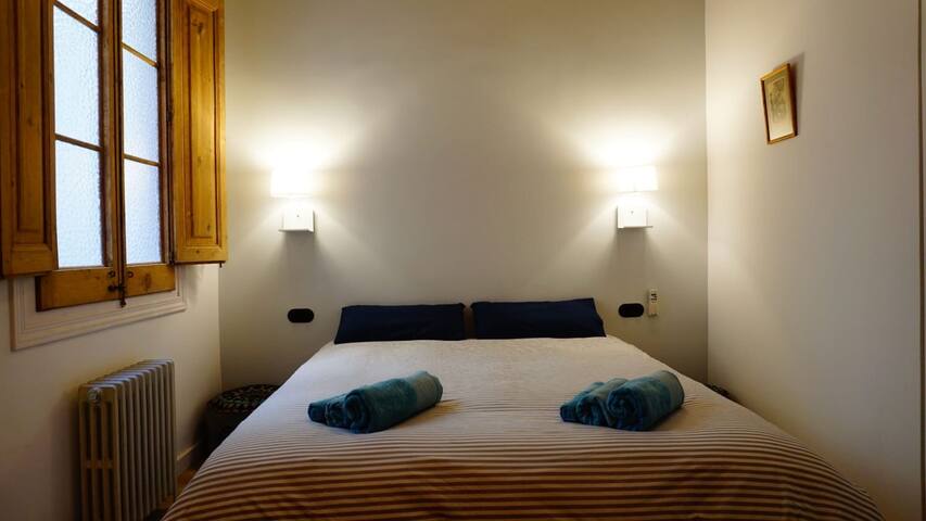 Luxury flat rambla Boqueria mercado gallery image 5