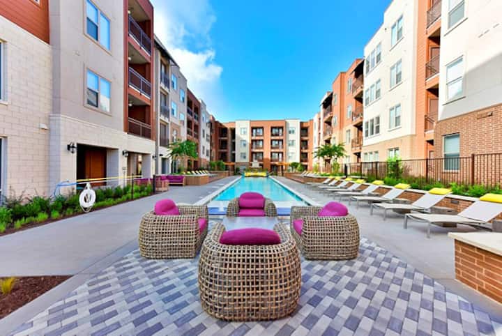 Big, Modern and Cozy Apartment on South Congress